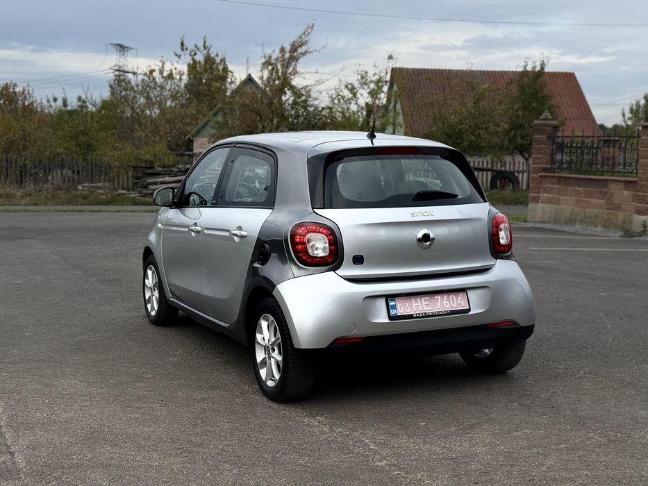 Smart EQ Forfour