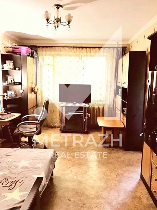 Продам 3-комнатная квартира, 2 этаж, 602 м/р, рядом Медкомплекс