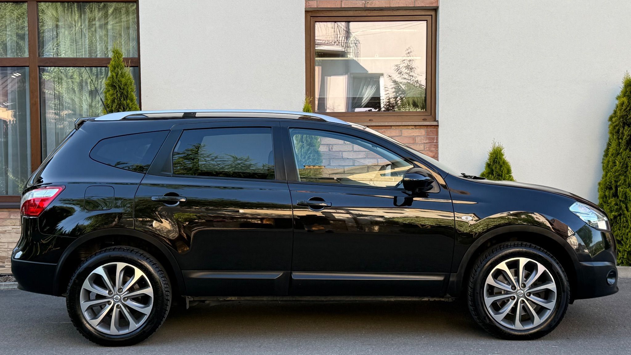 Nissan Qashqai+2 Tekna/4X4/DużaNavi/KameraPark/Klimatron/7-Osób/PanoramDach/Skóra/Xenon