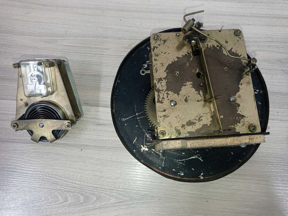 Stary zegar wiszący - mechanizm - 1809 - 45/100