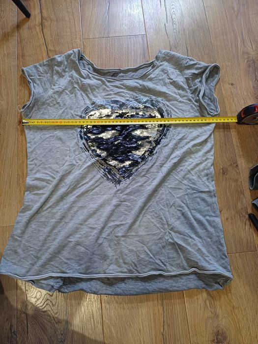 Tshirt z cekinami