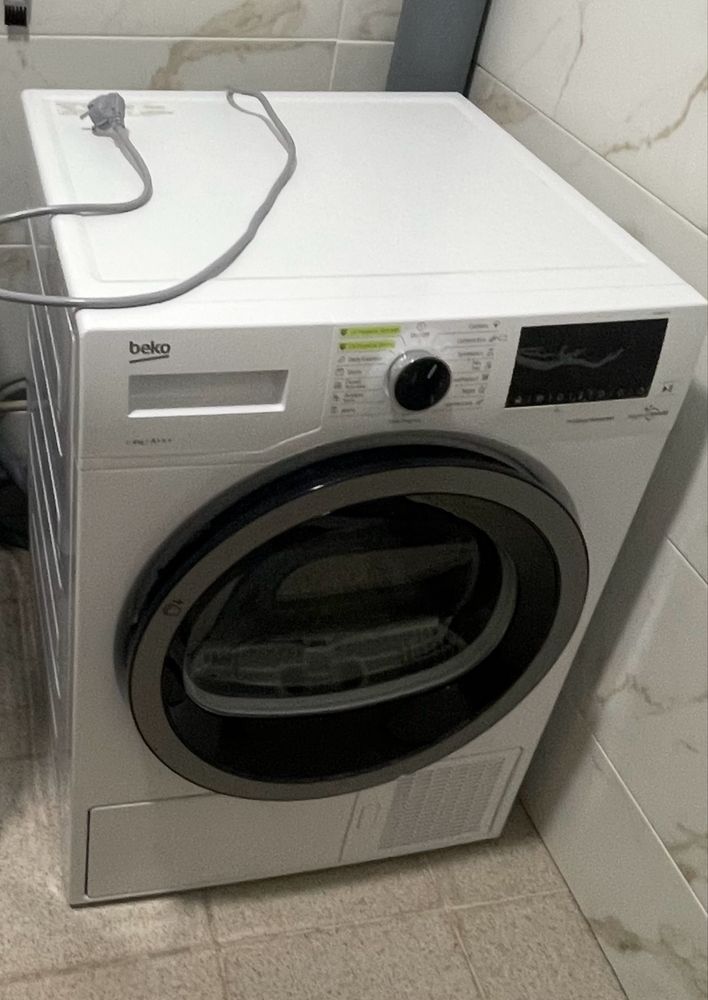 Сушильна машина Beko DS8539TU