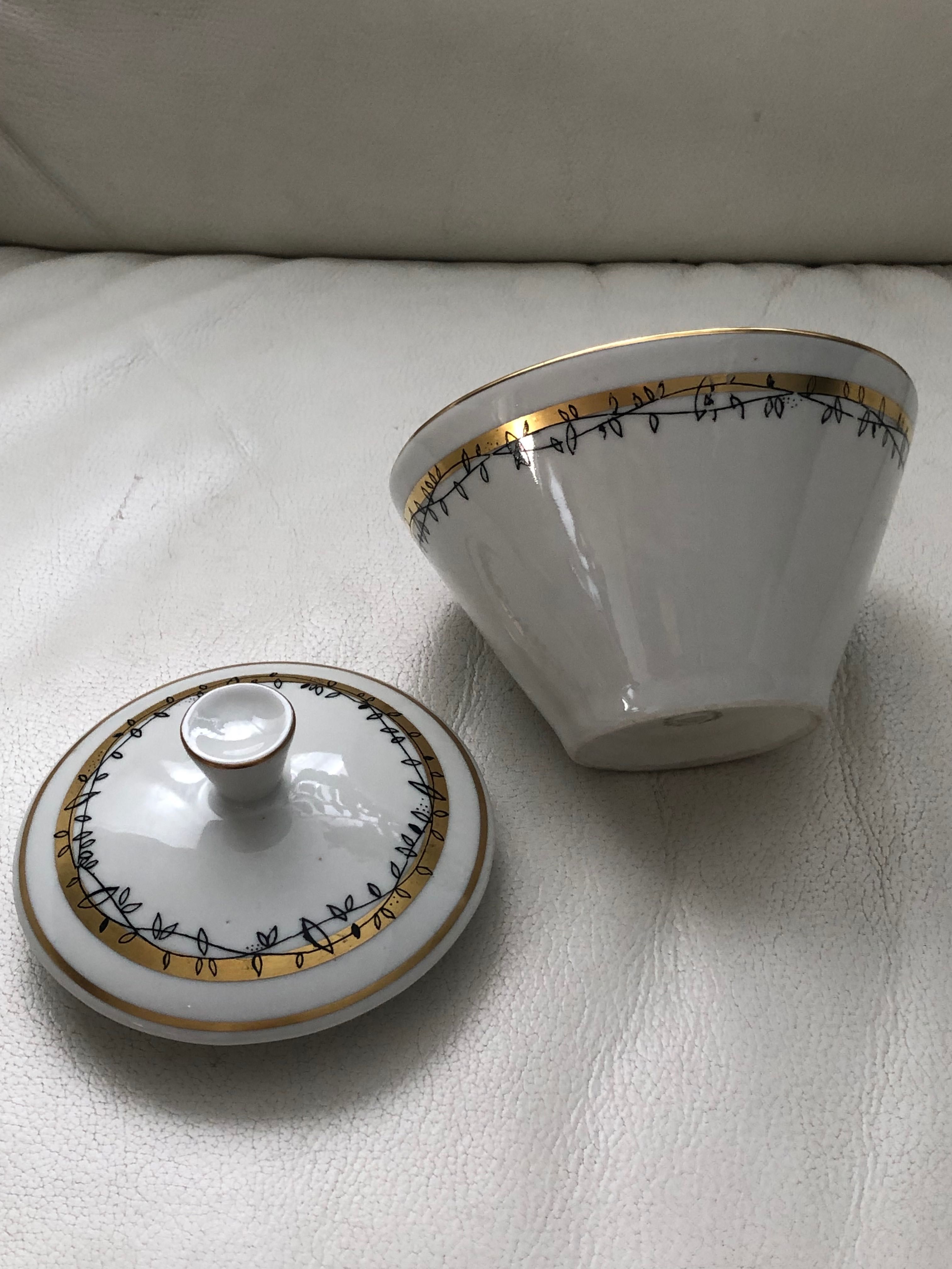 Chodzież cukiernica porcelana PRL vintage