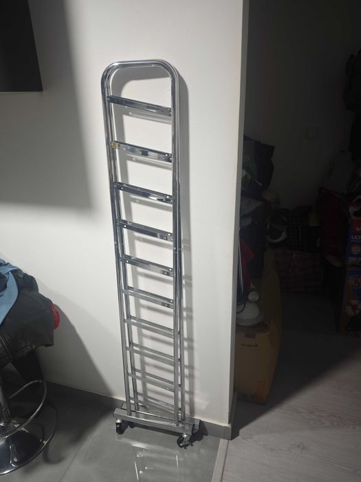 Móvel de prateleiras sapatos