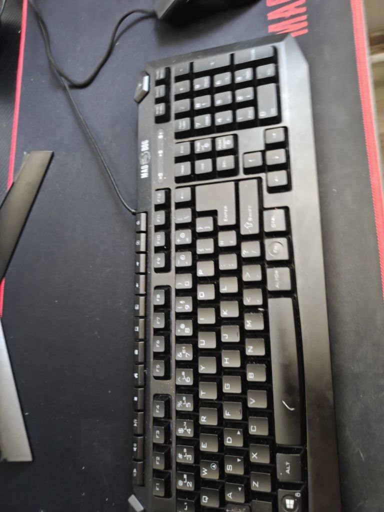 Komputer i5 9600k rtx 2060 super + monitor