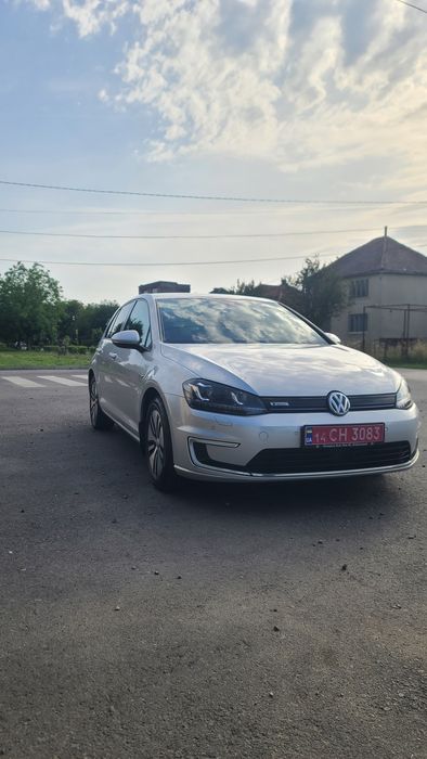 Продам E-Golf 2016р