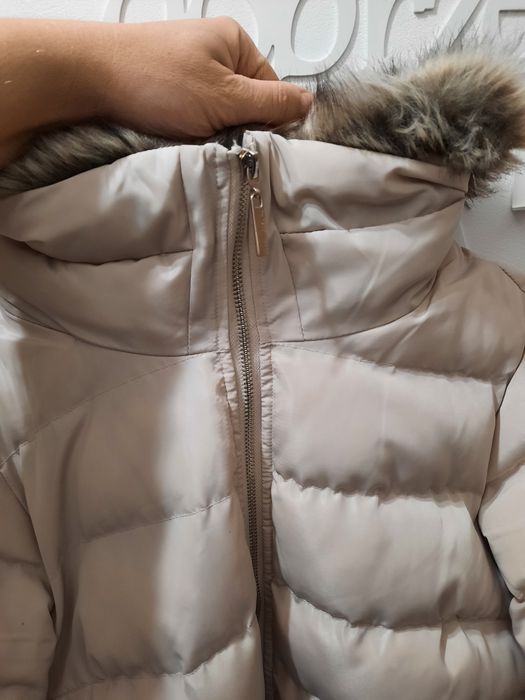 Kurtka damska Carry ocieplana. Rozmiar M / L .