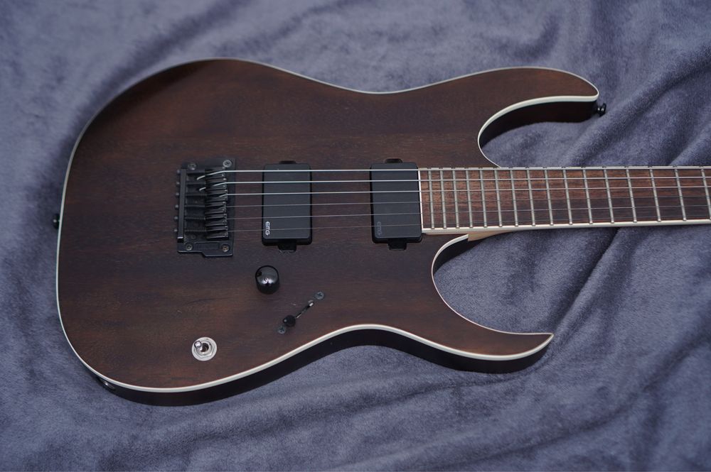 Ibanez RGIR20FE iron label EMG Walnut Flat Mahoń