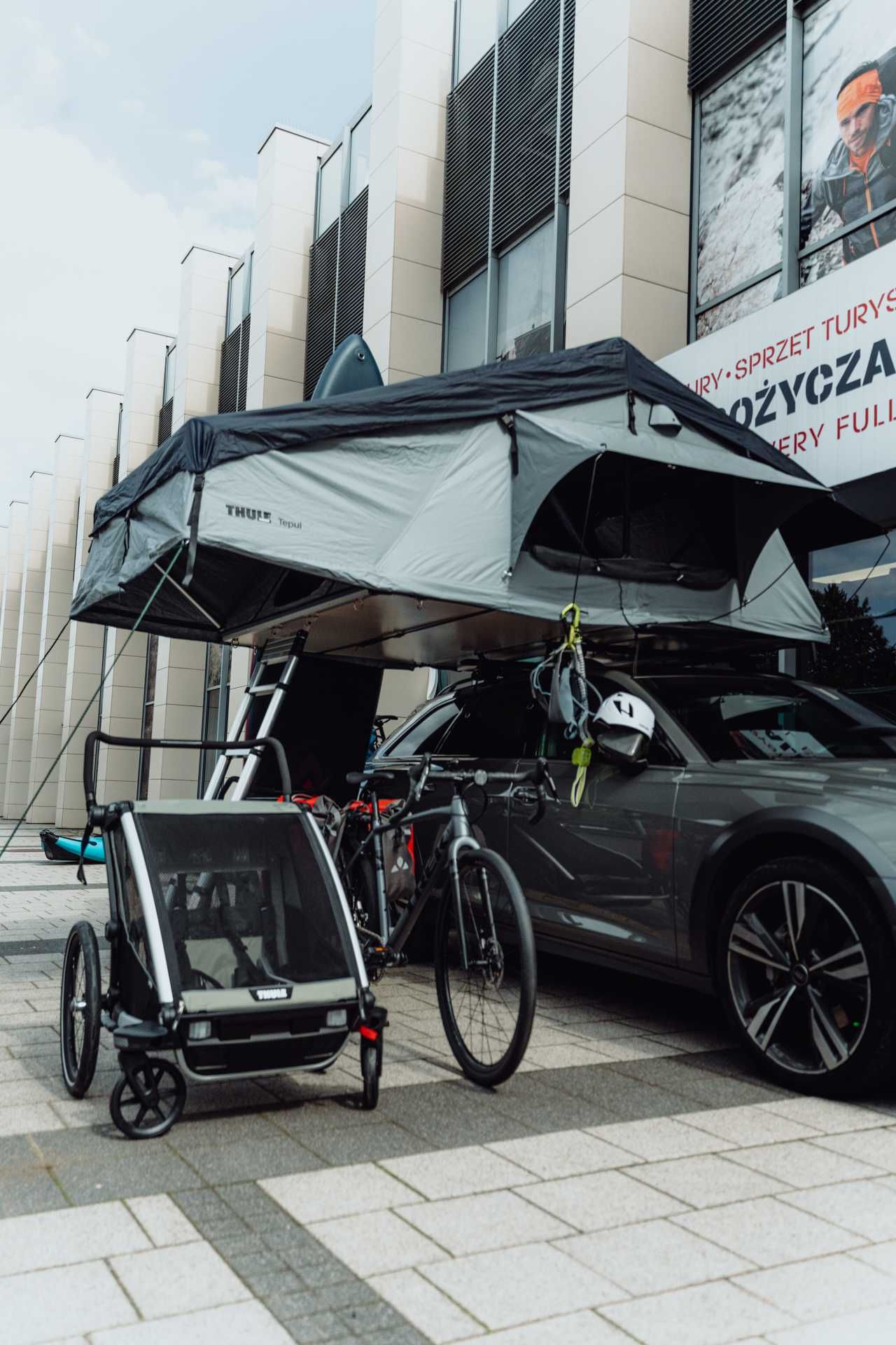 Przyczepka rowerowa, pojedyncza lub podwójna  Thule Chariot Lite