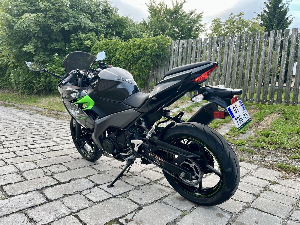 Kawasaki Ninja 400 na A2