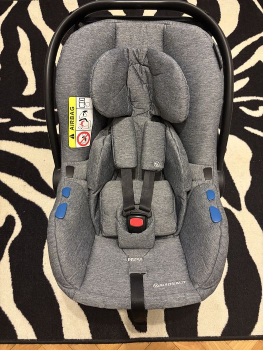 Fotelik samochodowy nosidełko Avionaut Pixel