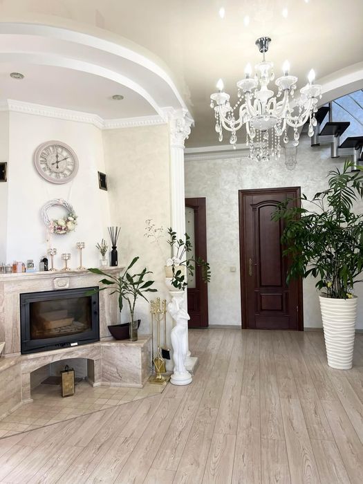 Продається будинок в Смиківцях