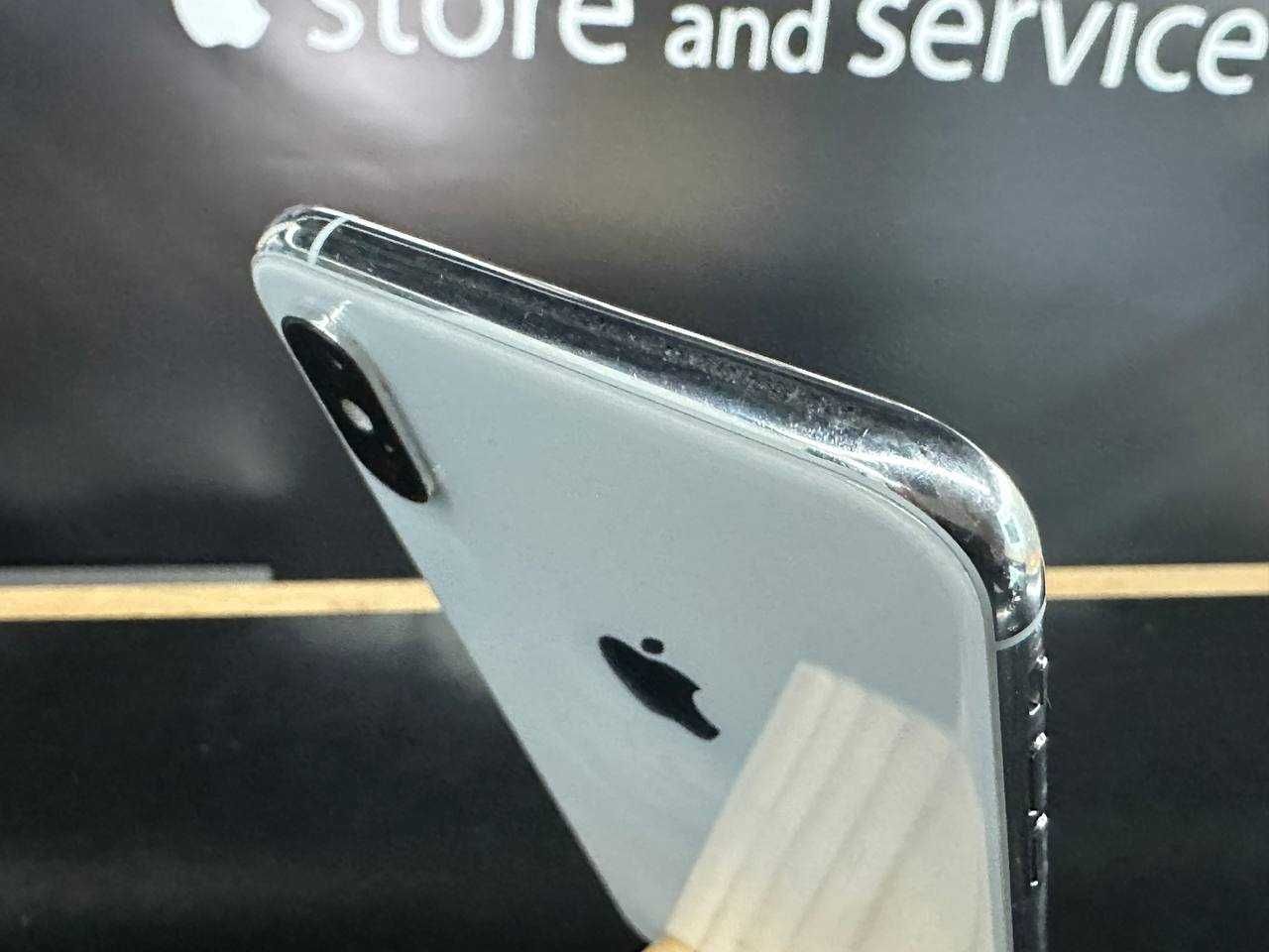 iPhone XS Max 64GB Silver Neverlock