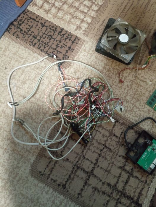 Продам б'у комплектуїщі від комп'ютера