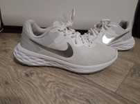 Жіночі кросівки для бігу Nike W Revolution 6 NN
