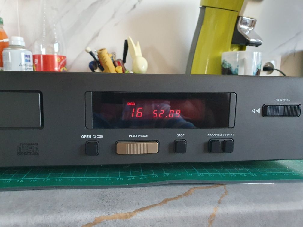 Markowy Odtwarzacz CD NAD 5425 vintage