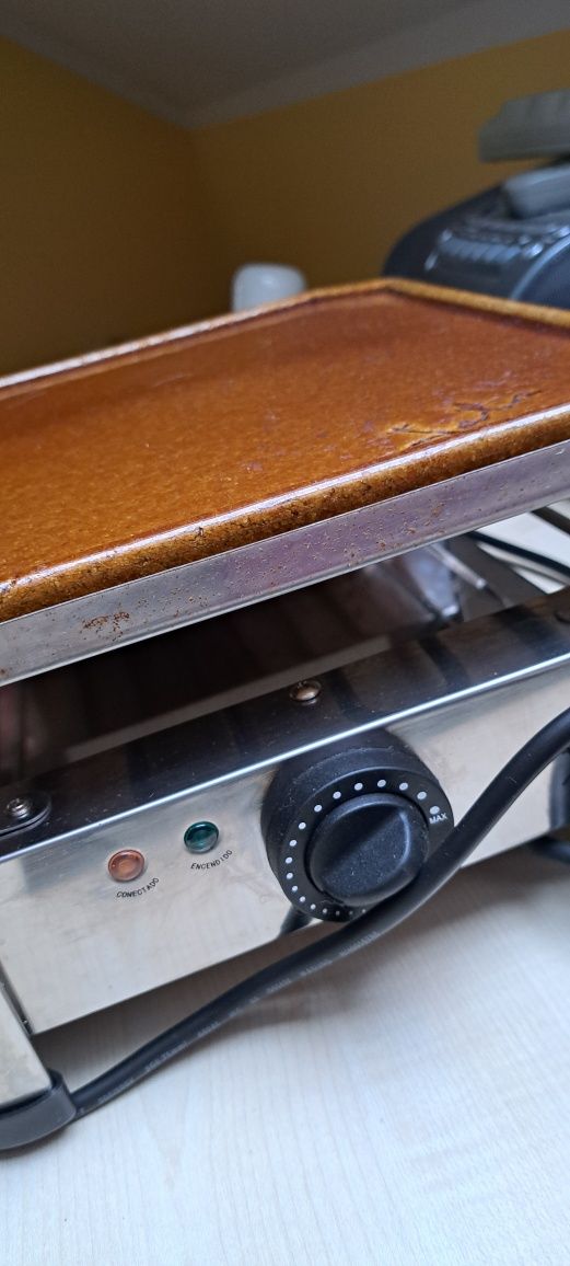 Grill elektryczny raclette jata