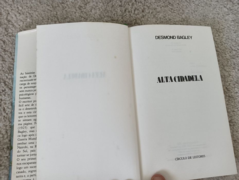 Alta Cidadela	Desmond Bagley	Círculo de Leitores 1982 Como novo!*