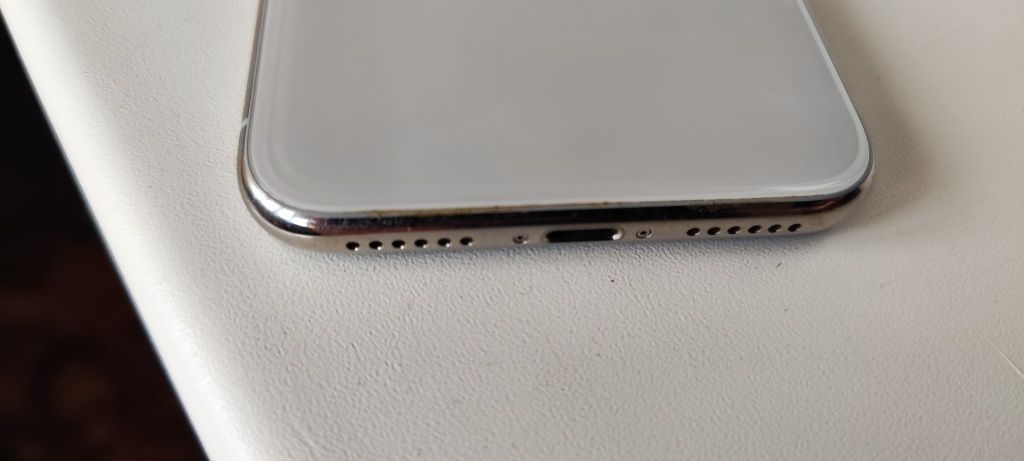 Iphone X (10) 256 Гб