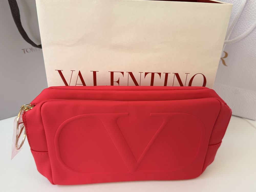 Клатч (косметичка)Valentino оригінал