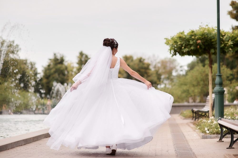 Продаю весільну сукню 4500грн