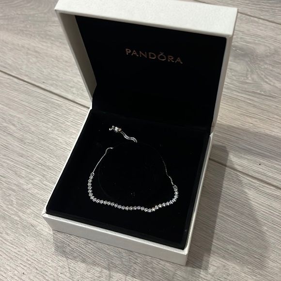 Продам браслет від Pandora не дорого