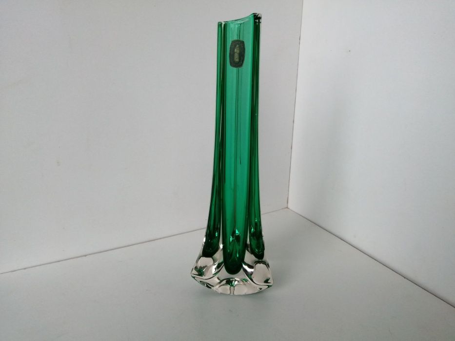 Trójstronny szklany wazon Baxter Aquamarine Green Whitefriars # 9570