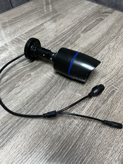 Відеокамера нова