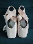 Pointy baletowe Merlet Cloe 15C rozm. 37 nowe z troczkami Sawart