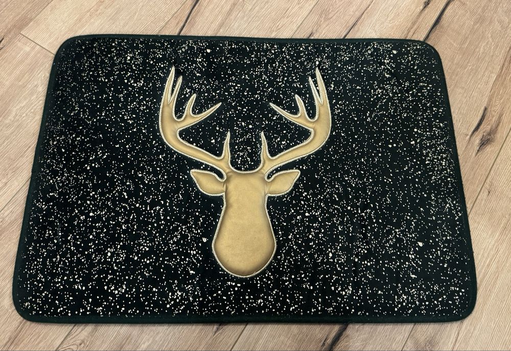 Piekny dywanik lazienkowy