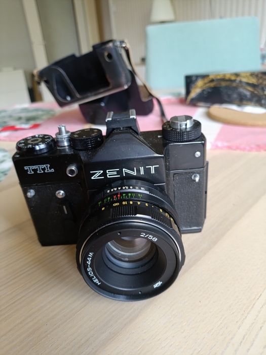 Aparat fotograficzny Zenit TTL