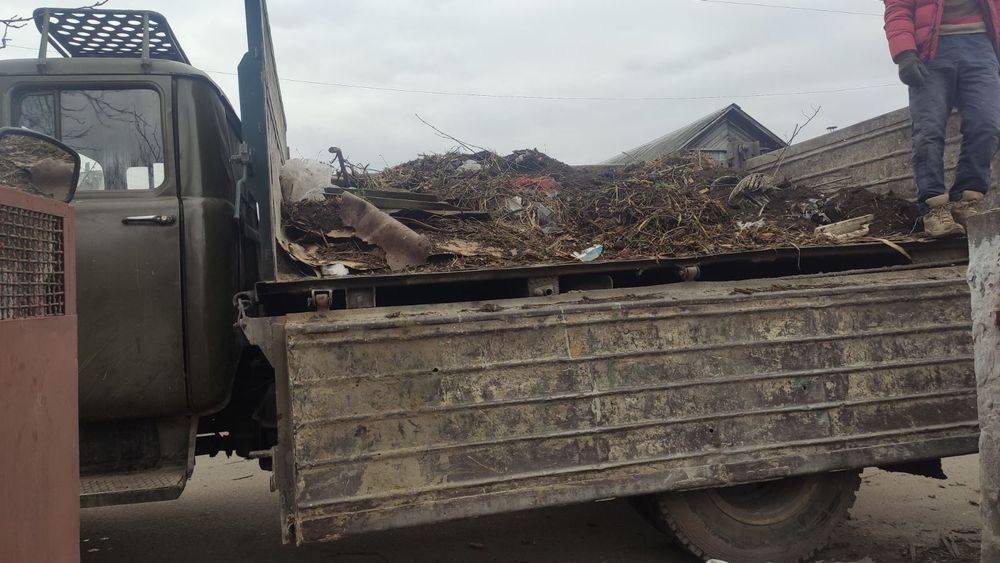 Грузо перевезення сміття будівельного мусору демонтажні монтажні робот