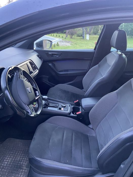 Seat ateca xcelence virtual kokpit kamery 360 full led lampy