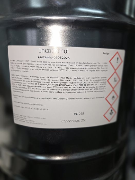 Coprinol cor mogno