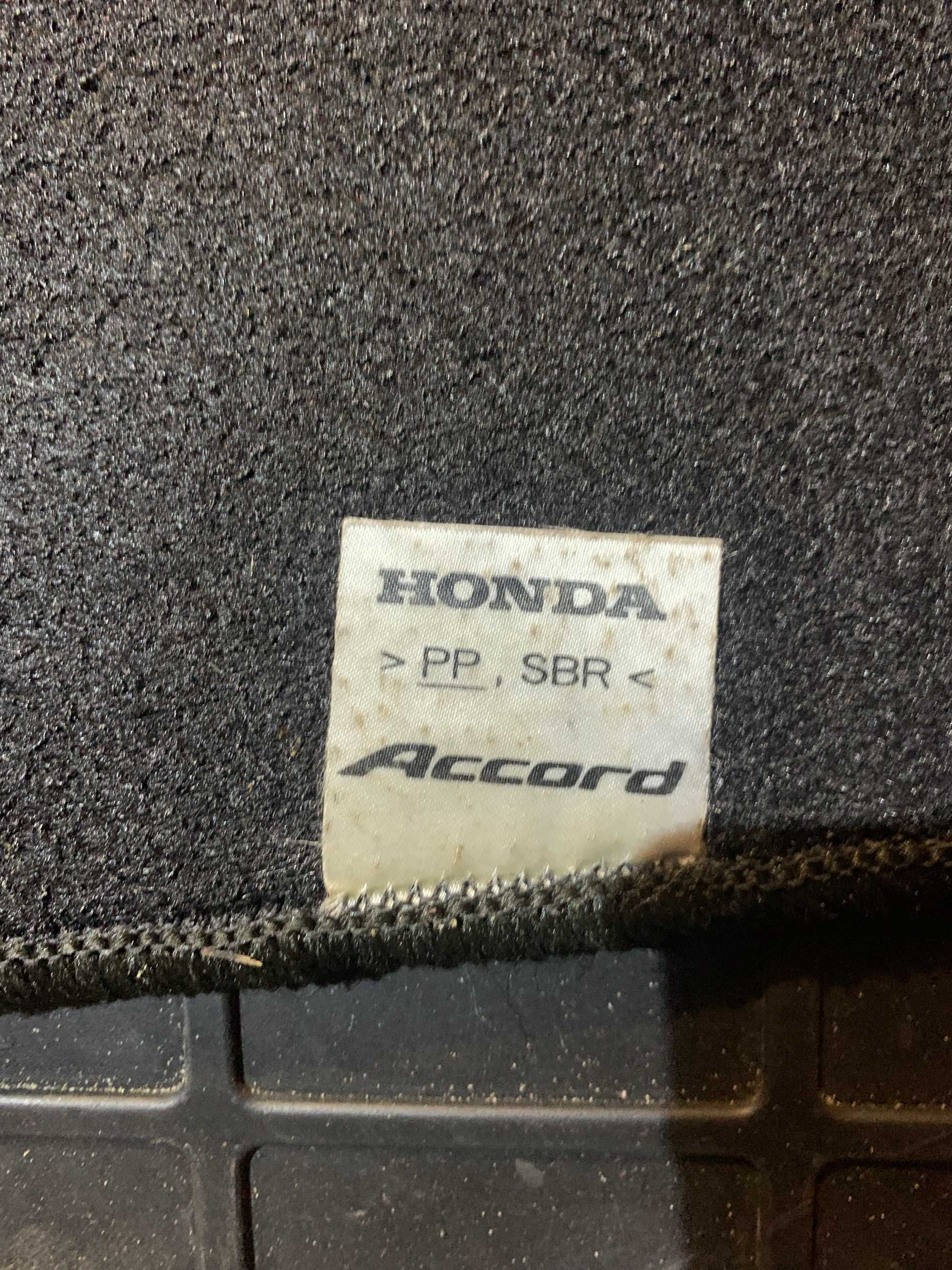 Продам коврики ворсові в Honda Аccord 9 2013-2017