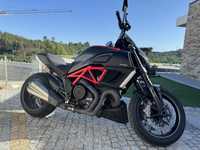 Ducati Diavel - Red Carbon