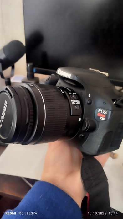 Камера Canon EOS Rebel T3i