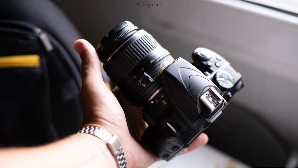 Nikon D3300 ( kit completo )