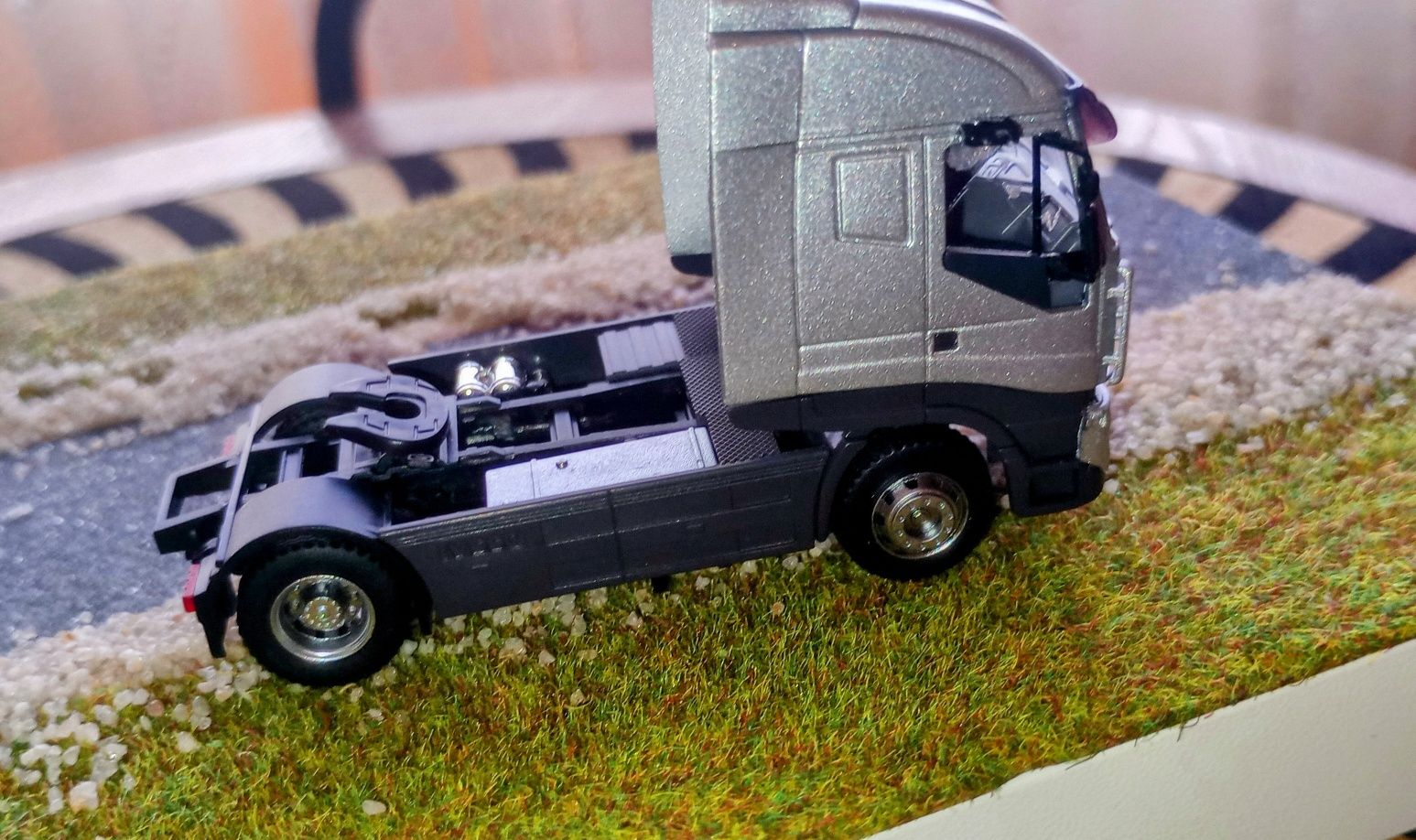Model Rietze Iveco Stralis skala H0 1:87