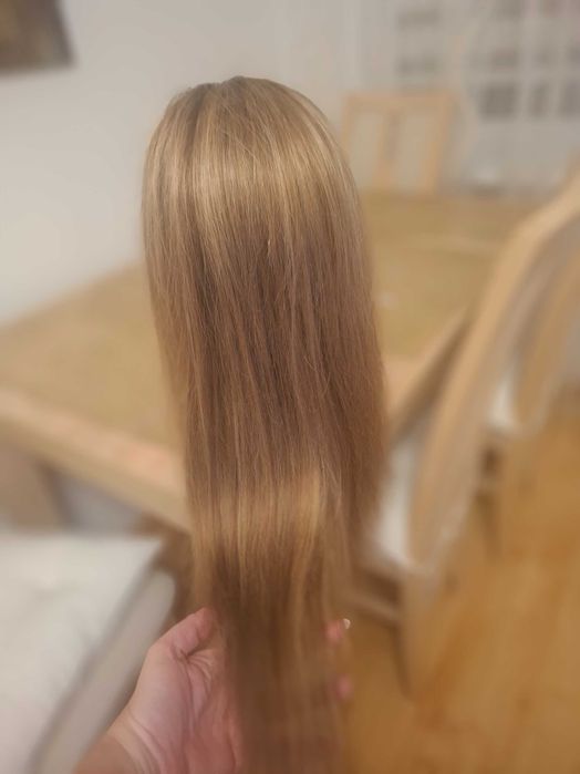 Sprzedam naturalną perukę