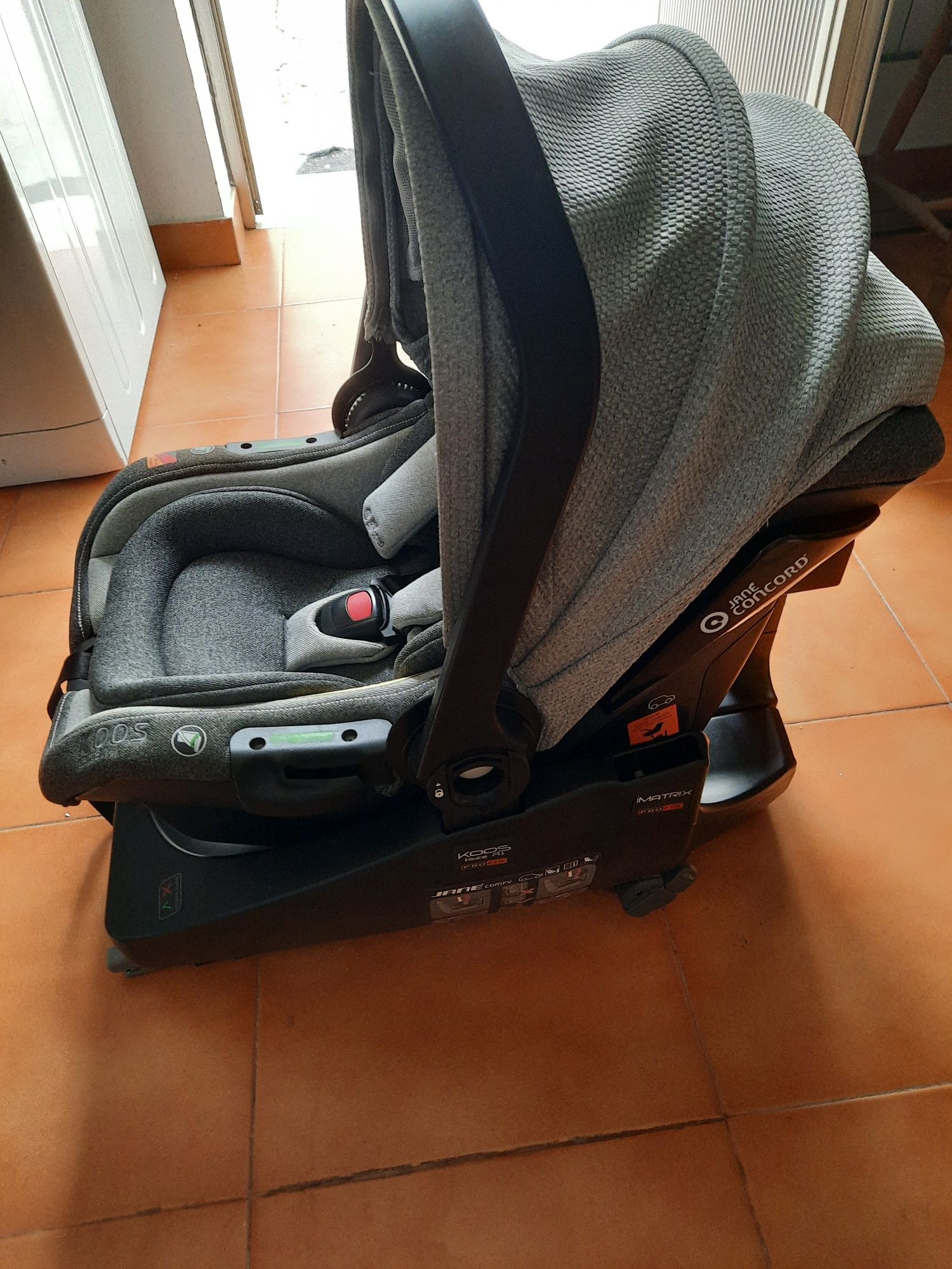 Ovo Jané Koos + isofix