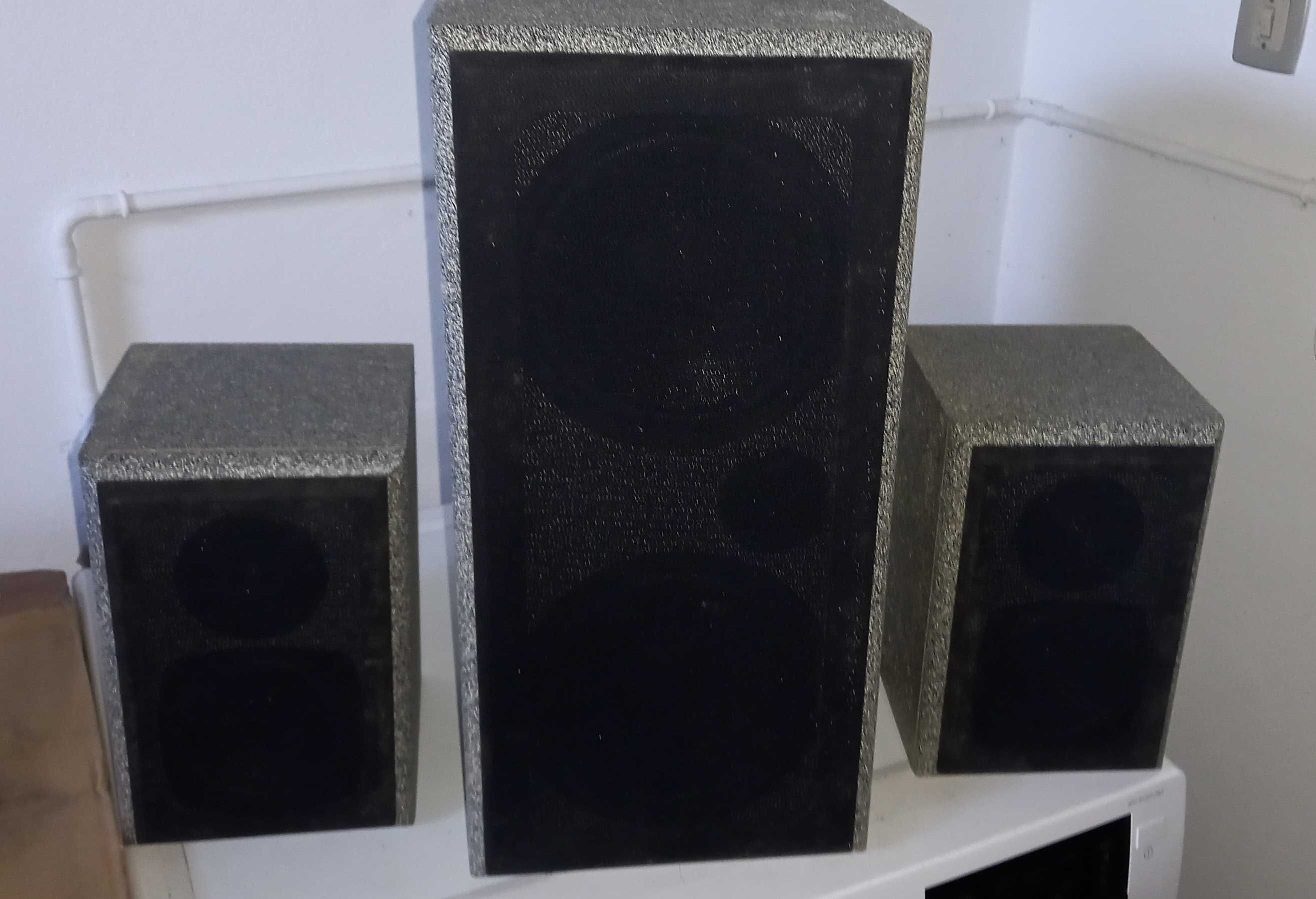 Colunas de som CAT modelo Berlin com Sub - amplificado