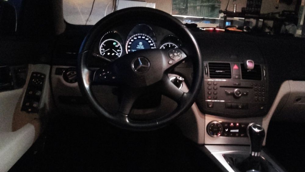 Pranie Tapicerki ,Polerowanie Lakieru, Renowacja Lamp,Renowacja Skór