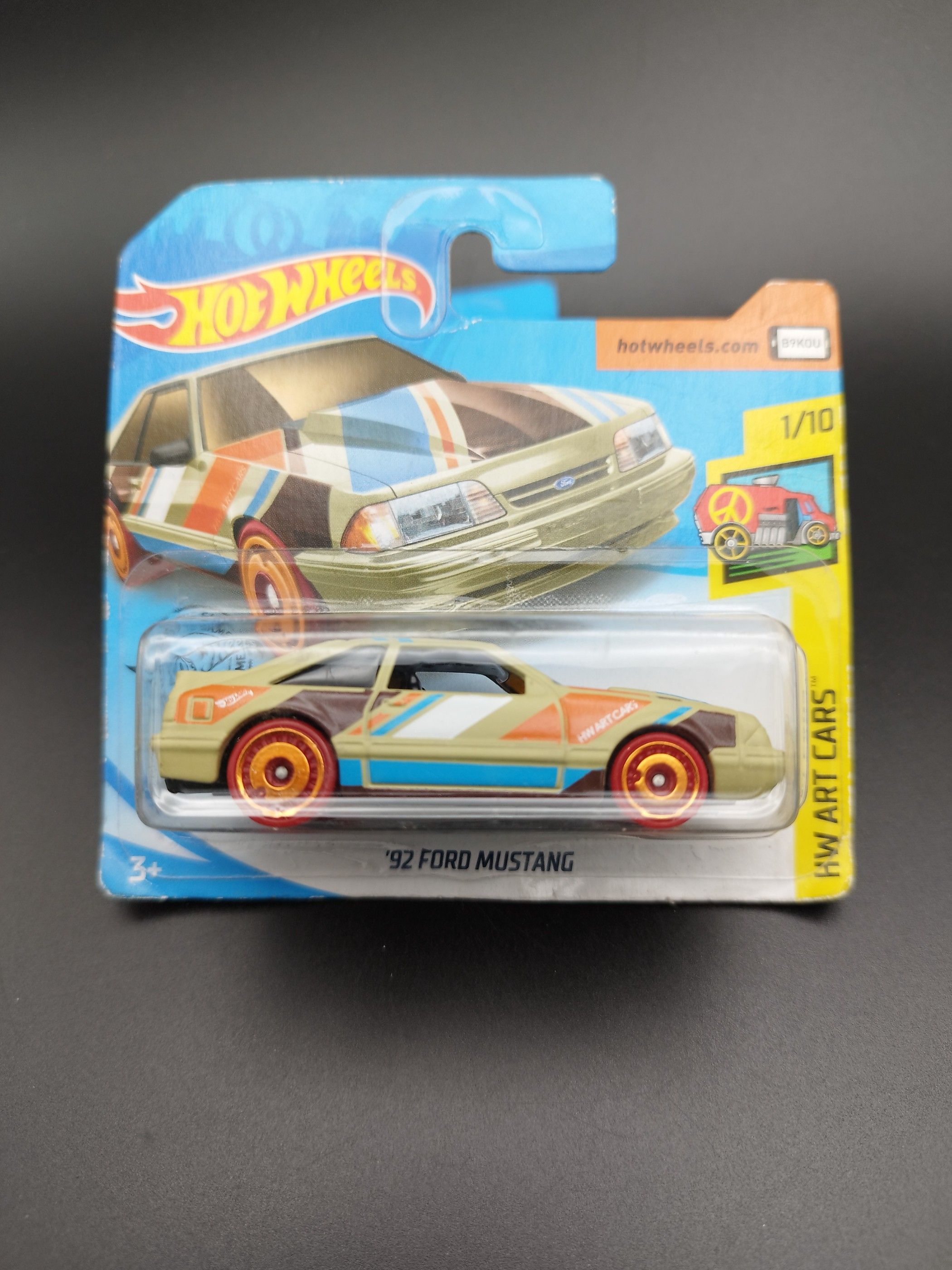 Hot Wheels '92 Ford Mustang-Cream-HW Art Cars