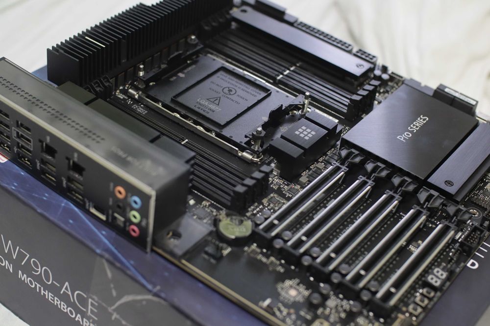 Xeon w9 3475x + asus w790 ace lga4677