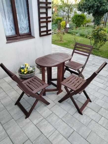 Krzesła i stół drewniany ogrodowy