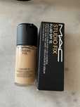 Podkład do twarzy Mac Studio Fix Fluid SPF 15