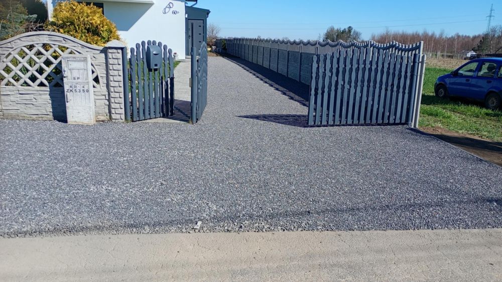 Usługi koparko-ładowarką, prace ziemne, wyburzenia, odśnieżanie.