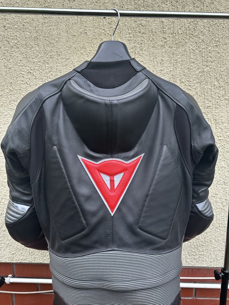 Strój / kombinezon Dainese Laguna Seca 5 + Kask HJC RPHA 70