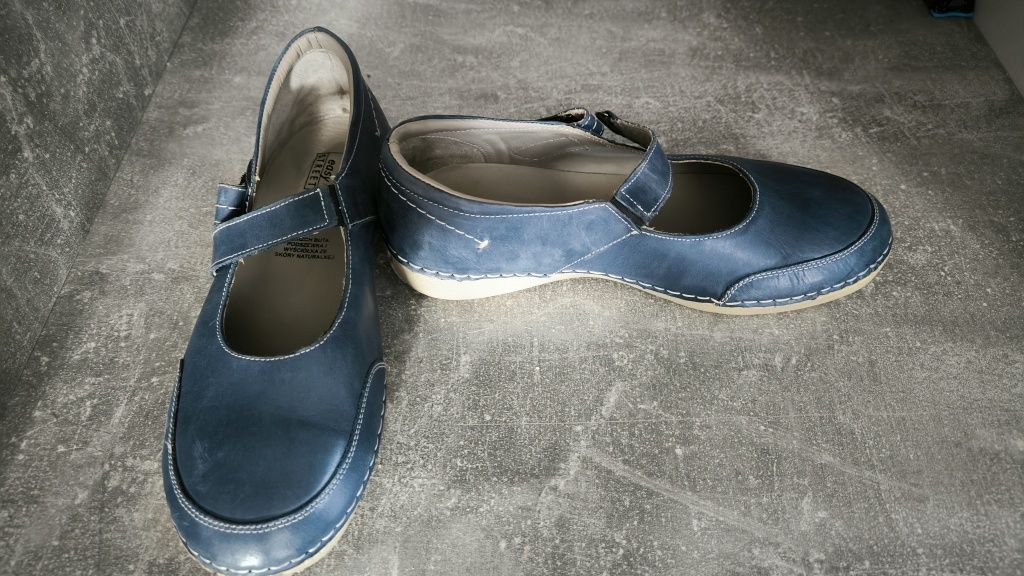 Nowe buty skórzane rozm.40
